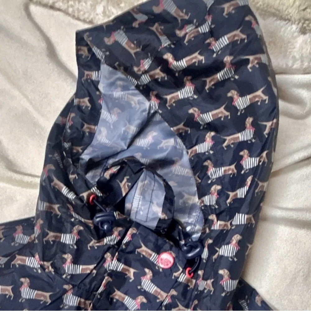 Joules Navy women’s Raincoat with Dog Pattern Daschunds- weenie dog -adjustable - Picture 4 of 12
